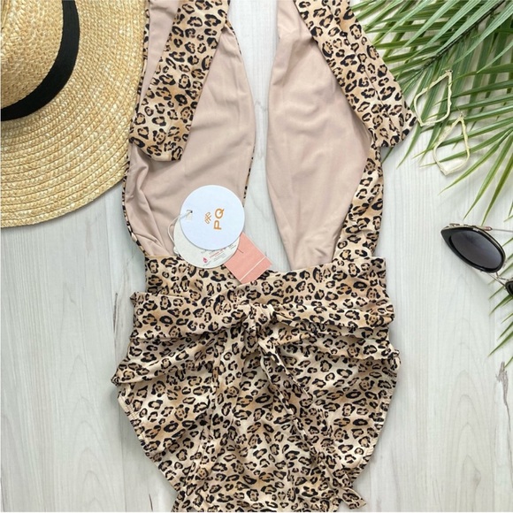 PQ | PilyQ Swim Alex One Piece Leopard Swimsuit - Picture 6 of 11
